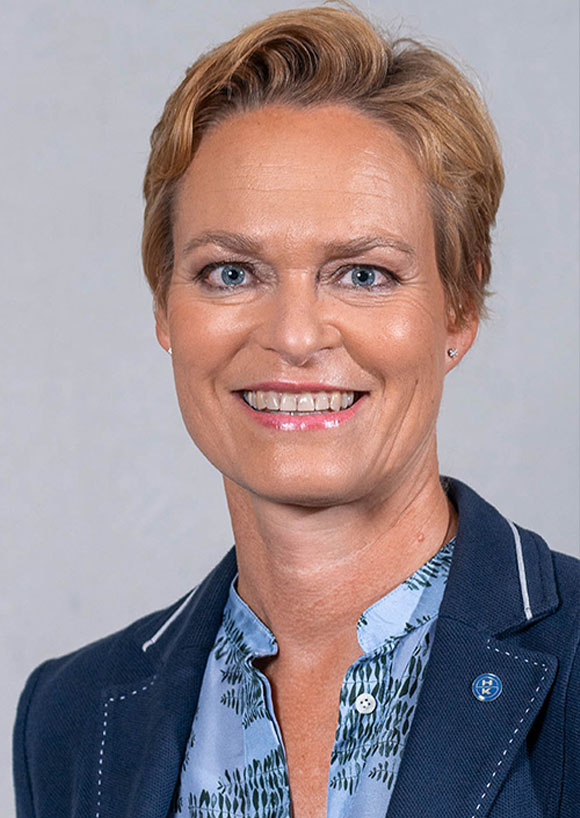 Katrin Hummel – CEO